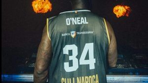 Shaquille O'Neal, show la Electric Castel! A dansat în tricoul campioanei U BT Cluj Napoca în aplauzele fanilor. VIDEO