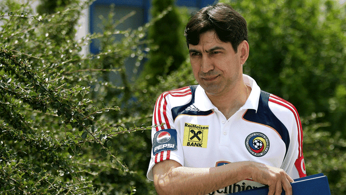 "Sunt 5 tehnicieni români care îl pot înlocui pe Pițurcă!"**