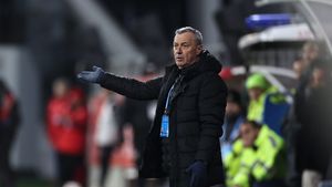 Mircea Rednic a explicat de ce a renunțat la portarul Robert Popa: „A decis peste capul nostru!”. Motivele pentru care Gorcea, Harrison și Danciu au ajuns la UTA