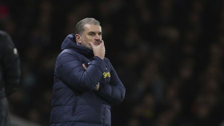 Ange Postecoglou, managerul lui Radu Drăgușin, a vorbit despre problema sensibilă a vedetei sale! Reacția antrenorului despre depresia cruntă prin care a trecut colegul românului