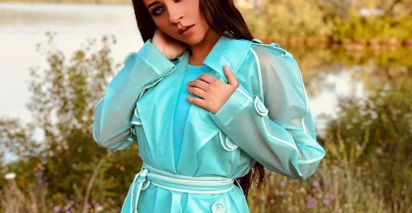 Nicole Cherry s-a transformat într-o femeie extrem de sexy! A făcut furori la piscină în costum de baie