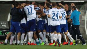 Debut trist pentru Mutu. Mureșenii au pierdut, "Briliantul" n-a strălucit. ASA - Pandurii 0-1