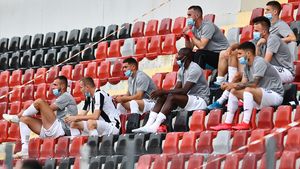 Lovitură de grație din partea FRF pentru Astra, care revine din nou pe minus în clasament și este ca și retrogradată din Liga 2! Clubul a fost sancționat pentru scandalul de dopaj în care au fost implicați Fatai, Seto și Ioniță