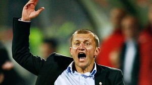 "Penescu e un amator în fotbal!"