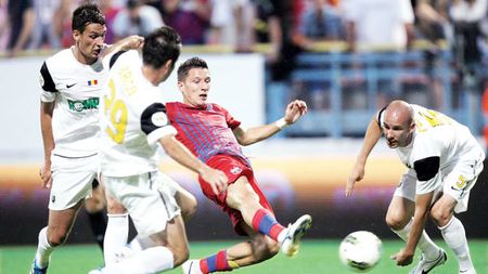 Operațiunea "Nilă"!** Steaua l-a legitimat de două ori pe Mihai Costea, iar acum îi cere banii înapoi lui Mititelu