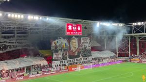 Scenografie fabuloasă la revenirea lui Daniel Pancu în Giulești, la meciul Rapid - Sepsi