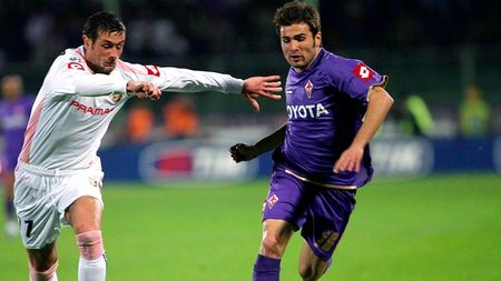 Tricoul lui Mutu, cel mai căutat la Lyon!