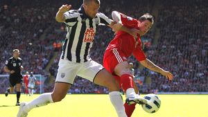 Tamaș, luat la reducere!** Vezi cât va plăti Lazio pentru fundașul român!