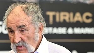 Gestul fabulos pe care Ion Țiriac l-a făcut pentru o handbalistă! Totul a fost ținut în mare secret de miliardar: „A pus o singură condiție”