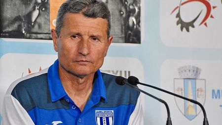 "Suntem echipa care se bate la podium!" Mulțescu, gata pentru meciul cu Steaua: "Am căutat să-i motivez pe băieți prin discuții"