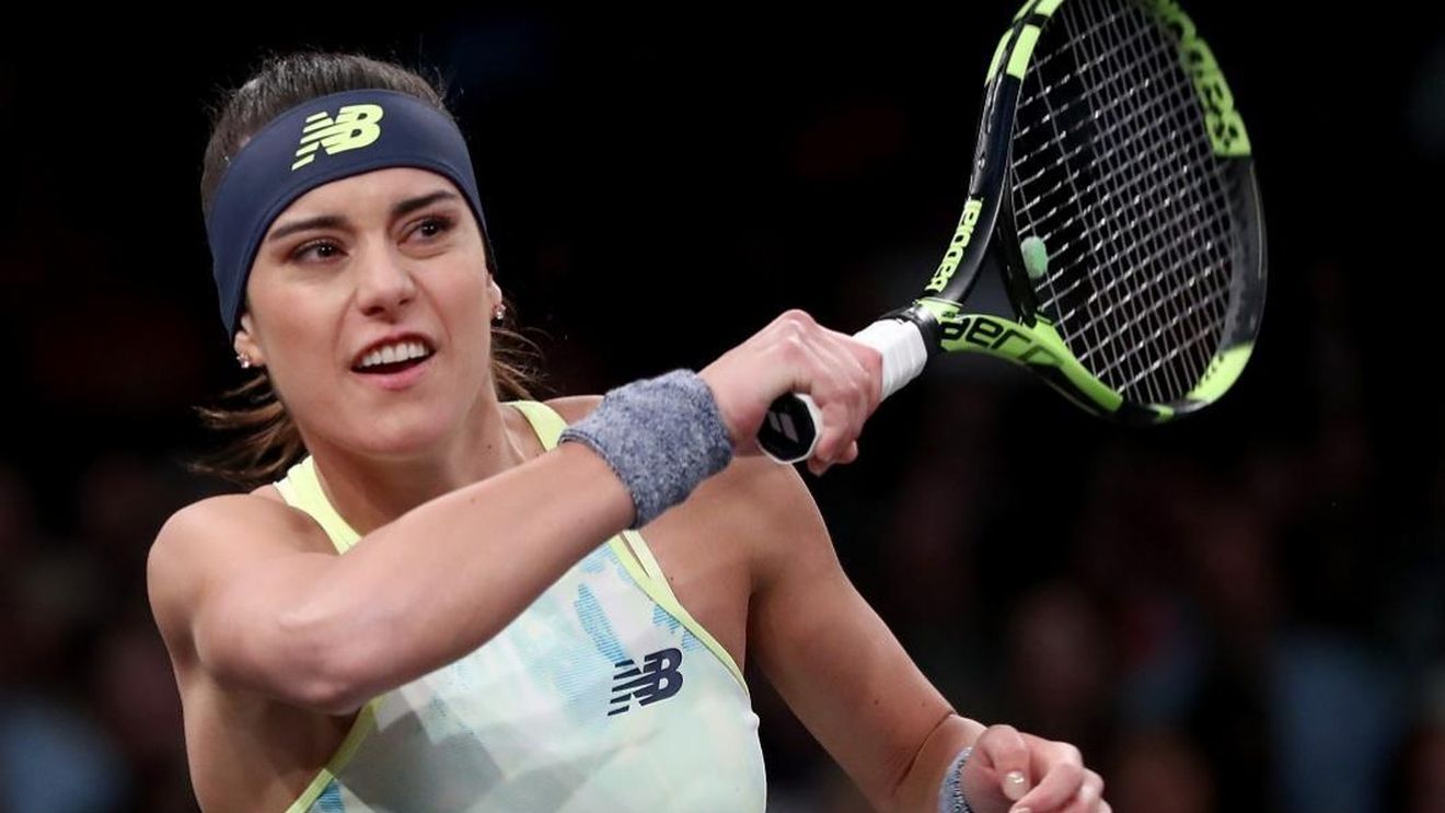 Sorana Cîrstea s-a calificat în turul 2 la Budapesta, după 5 mingi de meci ratate