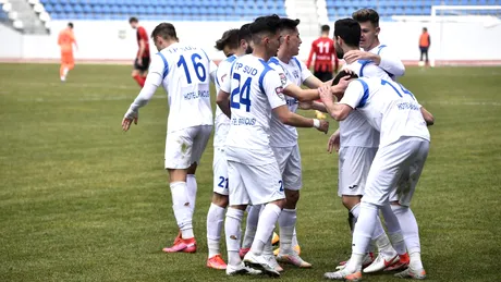 Viitorul Pandurii și-a stabilit obiectivul pentru noul sezon și începe seria amicalelor cu CSM Slatina. În cantonamentul din Bulgaria va disputa alte trei teste