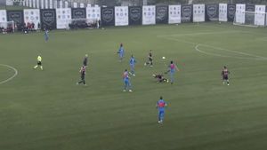 Mihai Pintilii îl aruncă în luptă pe Deian Sorescu la o zi de la transfer: fostul căpitan al lui Dinamo e titular! Cum arată echipa lui FCSB contra lui Pogon Szczecin