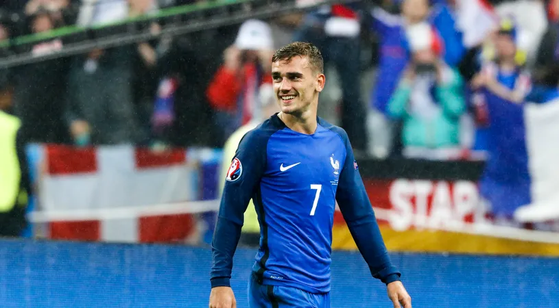 Antoine Griezmann a primit trofeul pentru cel mai bun jucător de la EURO 2016, la meciul cu Bulgaria