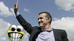 "Gigi e cel mai `mișto` patron din Liga I, că doar l-a bătut fata aia, Oana Mizil!":))