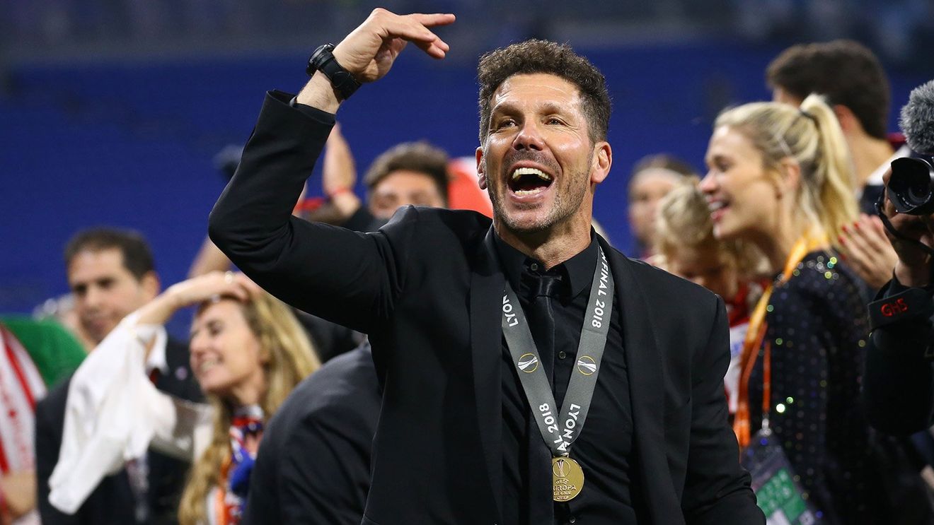 A câștigat Europa League și are doar cuvinte frumoase. Griezmann i-a adus trofeul, dar Simeone a ținut să vorbească la superlativ despre un alt jucător: "E extraordinar, merita o astfel de despărțire". Discursul unui antrenor fericit