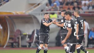 Până să vină transferurile promise, pleacă titularii. Dinamo trimite un jucător în Scoția. Prima reacție: "A fost o surpriză și pentru mine"