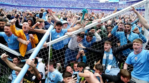 Nebunie în Premier League! Fanii celor de la Manchester City au invadat stadionul, după ce echipa lui Pep Guardiola a întors scorul în doar 5 minute și a câștigat campionatul Angliei