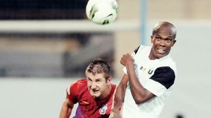 Galamaz a semnat cu "U" Cluj!** Motivul pentru care fundașul a refuzat să mai rămână la Steaua