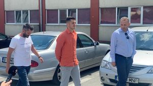 Andrei Dumiter semnează cu FCSB! Primele imagini cu el în cantonamentul din Berceni. „Ne-am înțeles!” | GALERIE FOTO