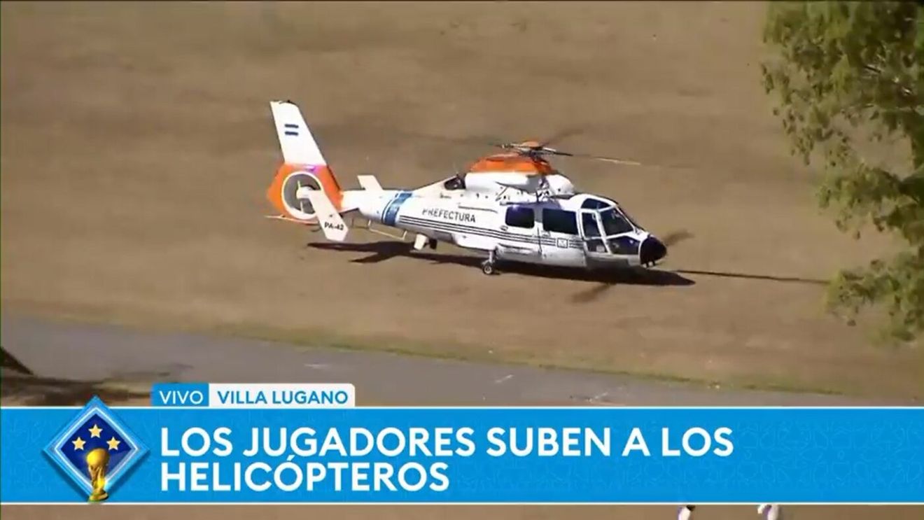 Scene ireale în Argentina, la petrecerea pentru câștigarea Cupei Mondiale! Jucătorii au fost luați cu elicopterul din mijlocul celor 4 milioane de fani și au zburat peste Obelisc | VIDEO