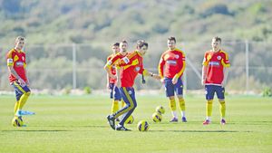 Lecția de șmecherie!** Pițurcă a fost în vervă! Imagine total diferită cu fațeta pe care antrenorul o prezintă în public