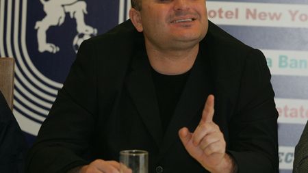 Mititelu: "Suntem de râsul lumii! Suporterii vin la meciuri doar să ne înjure!"