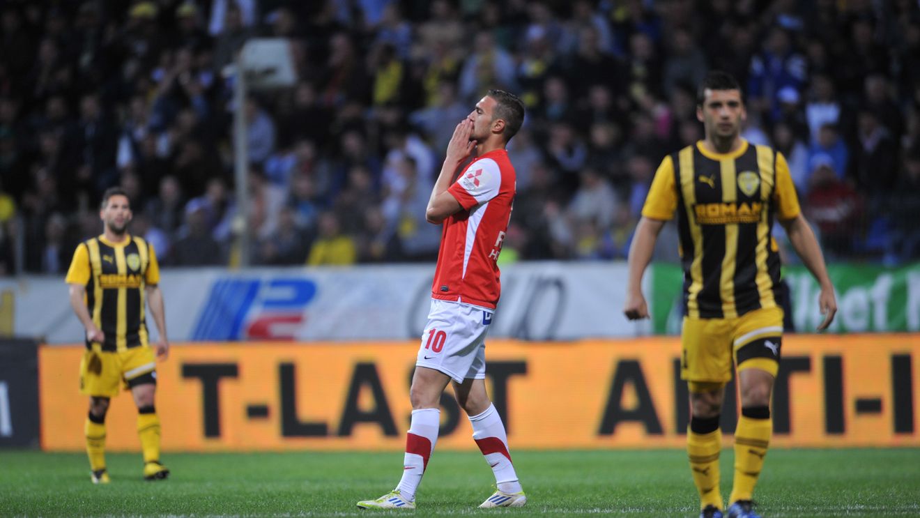 Brașov, joga Bonetti! CFR e lider fără să joace:** Brașov-Dinamo 2-0! Au ieșit "câinii" din cursa pentru titlu?