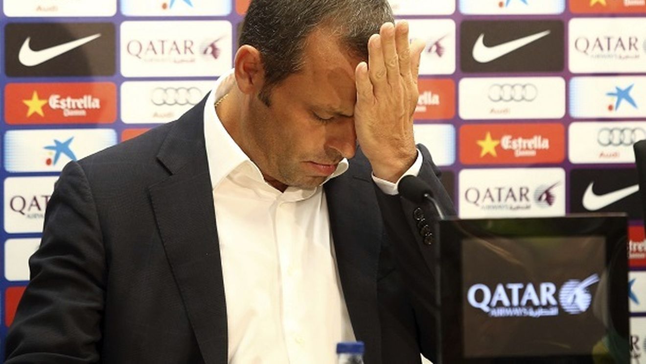 Fotbal în cătușe. De la conducerea Barcelonei, la închisoare! Sandro Rosell a fost "săltat" de acasă de poliție în această dimineață. Ce acuzații i se aduc fostului președinte