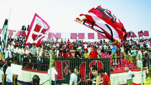 "E o nebunie să sărbătorești incendierea unui stadion!** E anormal"