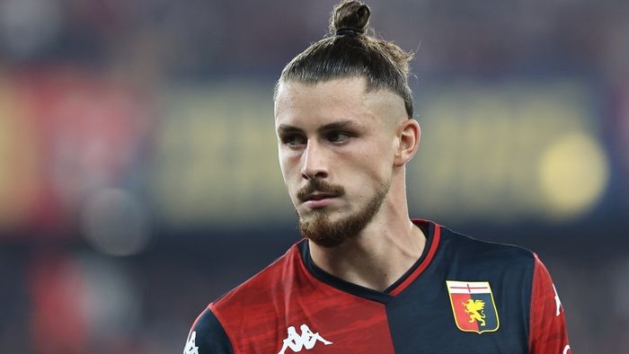 Radu Drăgușin, curtat insistent de două cluburi din Premier League. Florin Manea face anunțul: „Le-am zis să vină cu oferta!”. Pe ce sumă poate pleca și salariul pe care îl va avea, de fapt, la Genoa | EXCLUSIV