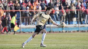 Tătărușanu: "Am vrut să o ajut pe Gloria, nu pe Steaua"