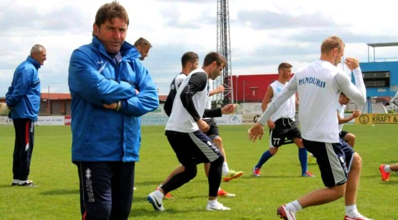 Retrogradată sportiv, Gilortul Târgu Cărbunești va juca tot în Liga 3 și și-a prezentat noul antrenor