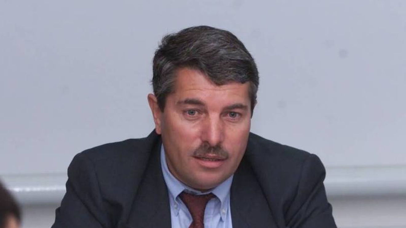 "Turcu e incompatibil cu fotbalul!** A venit de pe șantier și mai bine rămânea acolo!"