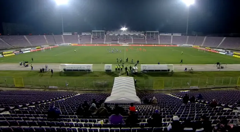 FOTO | Bate vântul la Timișoara! O nouă imagine dezolantă cu un stadion din Liga 1. Câți spectatori sunt la ACS Poli - FC Botoșani