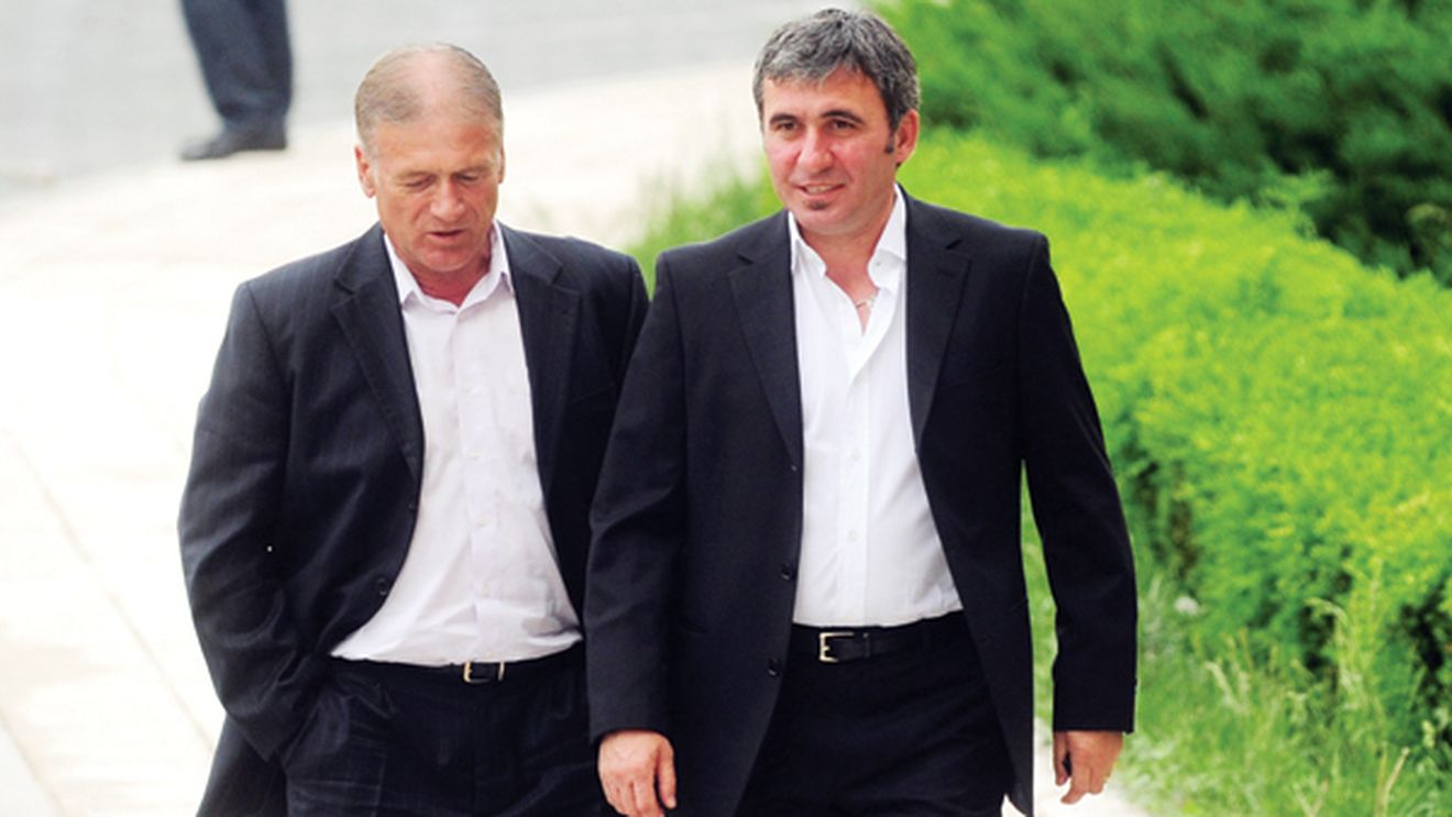 Răzvan: "Numărul 10 nu contează!"** Hagi: "Atunci să-l dăm portarului!"