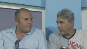 Cîrțu:** "Primarul i-a dat stadionul gratis lui Mititelu! Nu-mi vine să cred că Știința va juca la Severin!"