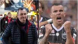 Mircea Rednic a anunțat că poate ajunge la Dinamo, Dan Nistor a vorbit cu el la telefon! Campionul României, tot mai aproape de echipa din "Ștefan cel Mare": "Ne va ajuta mult, sper să fie printre noi"