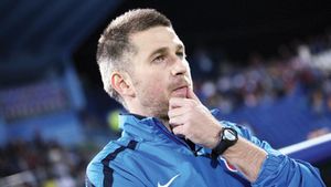 Edi răspunde acuzelor venite din partea lui MM Stoica!** Cum explică Iordănescu alegerile tactice din meciul cu Twente. EXCLUSIV