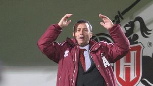 Rednic nu demisioneaza