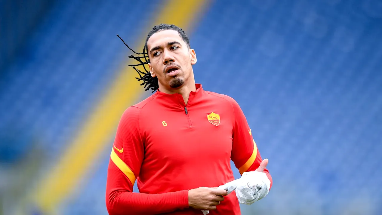 Italia, sub teroare! Clipe de groază pentru Chris Smalling și familia lui, după ce o bandă de hoți înarmați i-au luat ostatici și i-au jefuit!