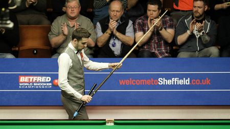 A început spectacolul în Teatrul Crucible! 10 lucruri de știut despre Campionatul Mondial de snooker