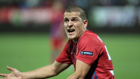 Vestiarul Stelei fierbe!** Bourceanu: "Răsuflă prea multe lucruri" / Lato: "Nu e obișnuit, așa se întâmplă mereu!"