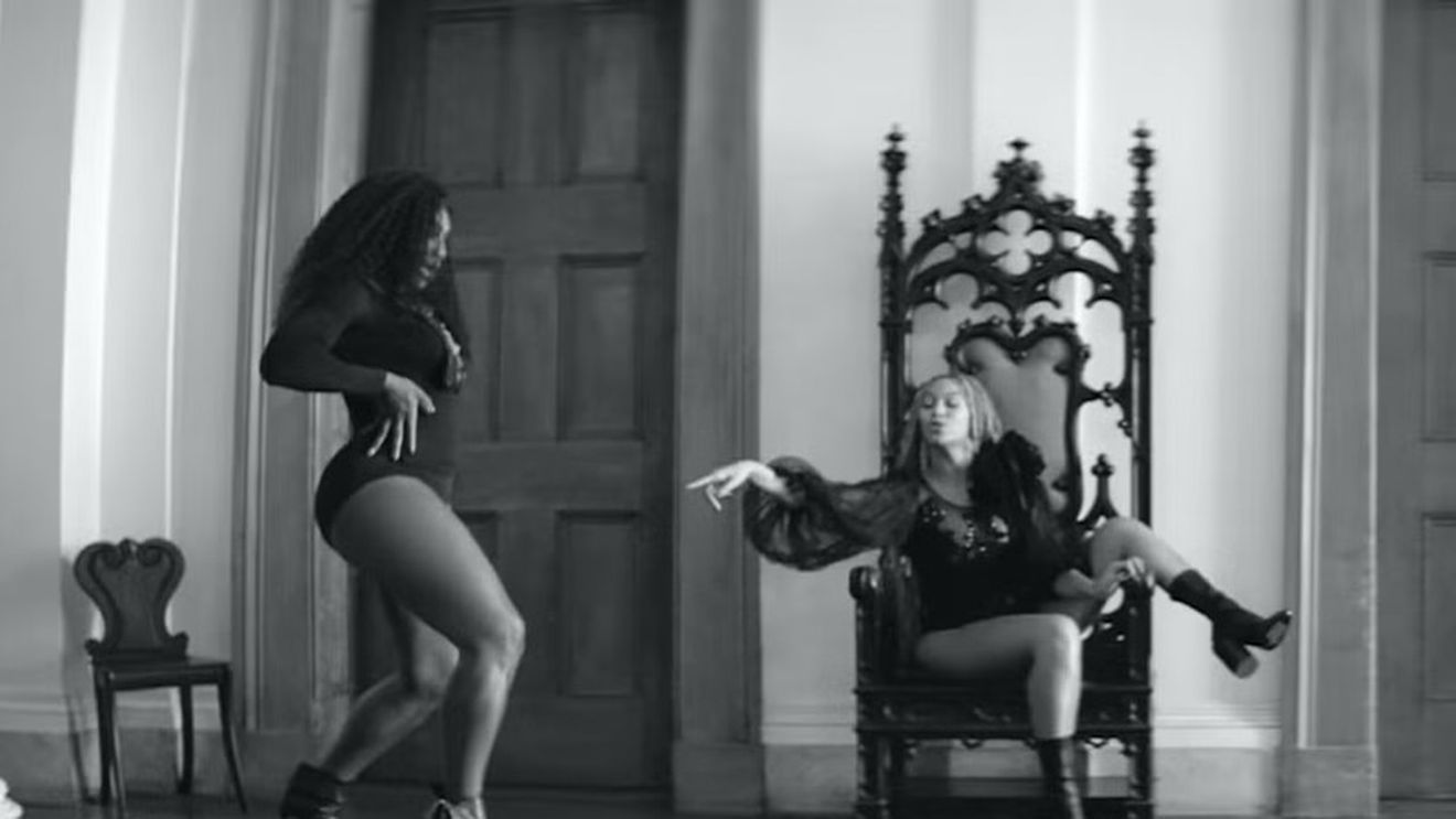 Serena Williams, imagini fără inhibiții la 44 de ani! Rivala Simonei Halep s-a dat în stambă