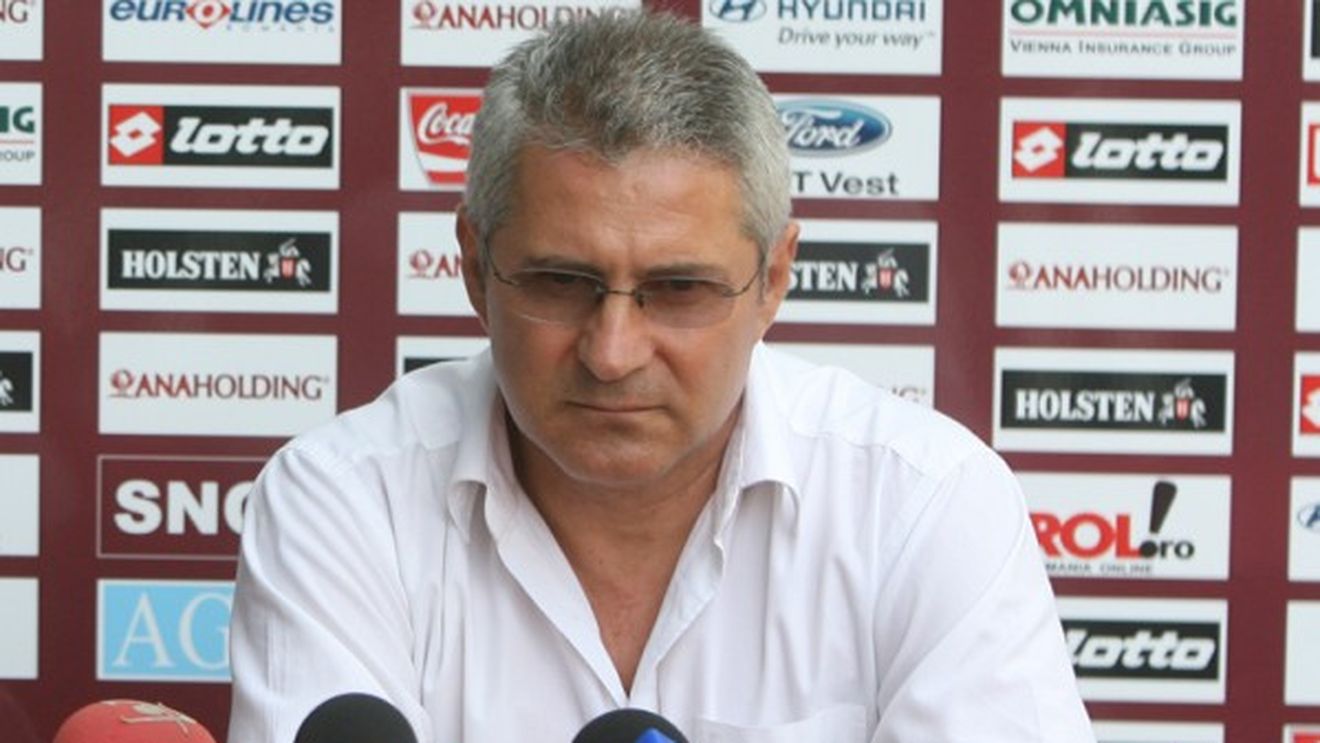 "Coman a devenit jucător liber, dar vrea să rămână la Rapid!"