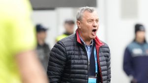 Mircea Rednic nu-i iartă pe cei care au lăsat-o pe UTA fără spectatori până la finalul sezonului: „Rușinică! Cum să fim așa obtuzi, bă,i frate!?”