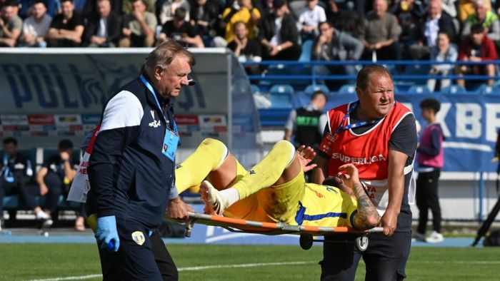 Probleme pentru unul dintre cei mai experimentați fotbaliști din Superliga. Motivul pentru care și-a petrecut vacanța în cabinetele medicale