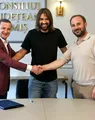 Dan Alexa a fost prezentat la Poli Timișoara într-un cadru politic. Fanii critică perspectiva ultra-politizată, după anunțul lui Alfred Simonis