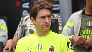 Ciprian Tătărușanu i-a dezamăgit total pe cei de la AC Milan: „Elevii lui Stefano Pioli nu s-au simțit niciodată în siguranță cu portarul român între buturi”