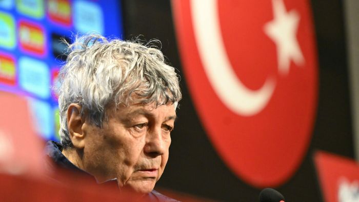 Cum a reacționat soția lui Mircea Lucescu după ce selecționerul a ajuns de urgență la spital